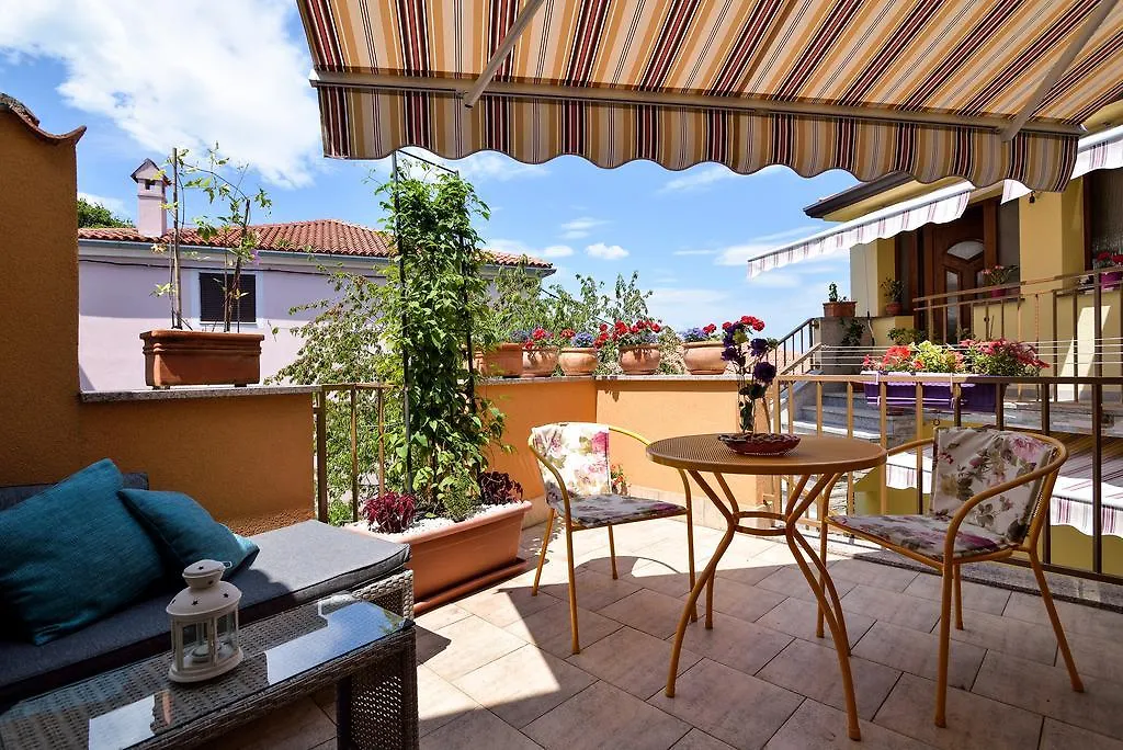 Apartment Julia Nedescina Croatia